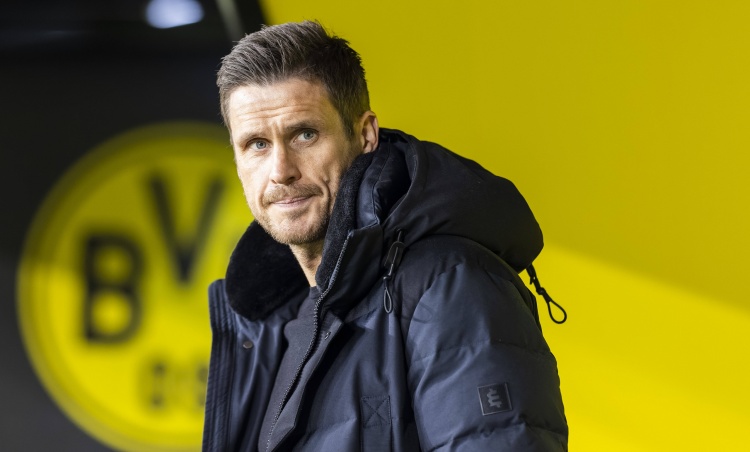 星亿娱乐-体图:多特总监凯尔可能被汉堡挖角,他会考虑出任更高级职位